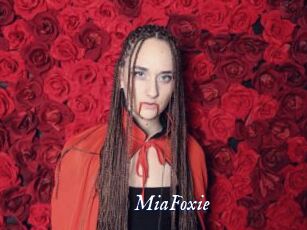 MiaFoxie