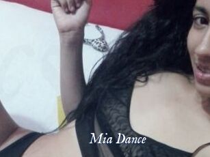 Mia_Dance
